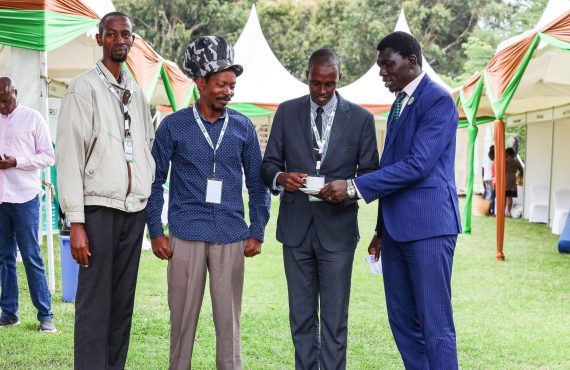 Kenyayouthinforesty_TonyWild Foundation-108